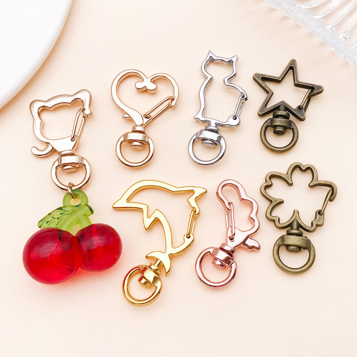 5 ピース/ロットハートスタームーン猫犬シェルイルカ花チャー - Pet Supplies Discount のレビューと価格