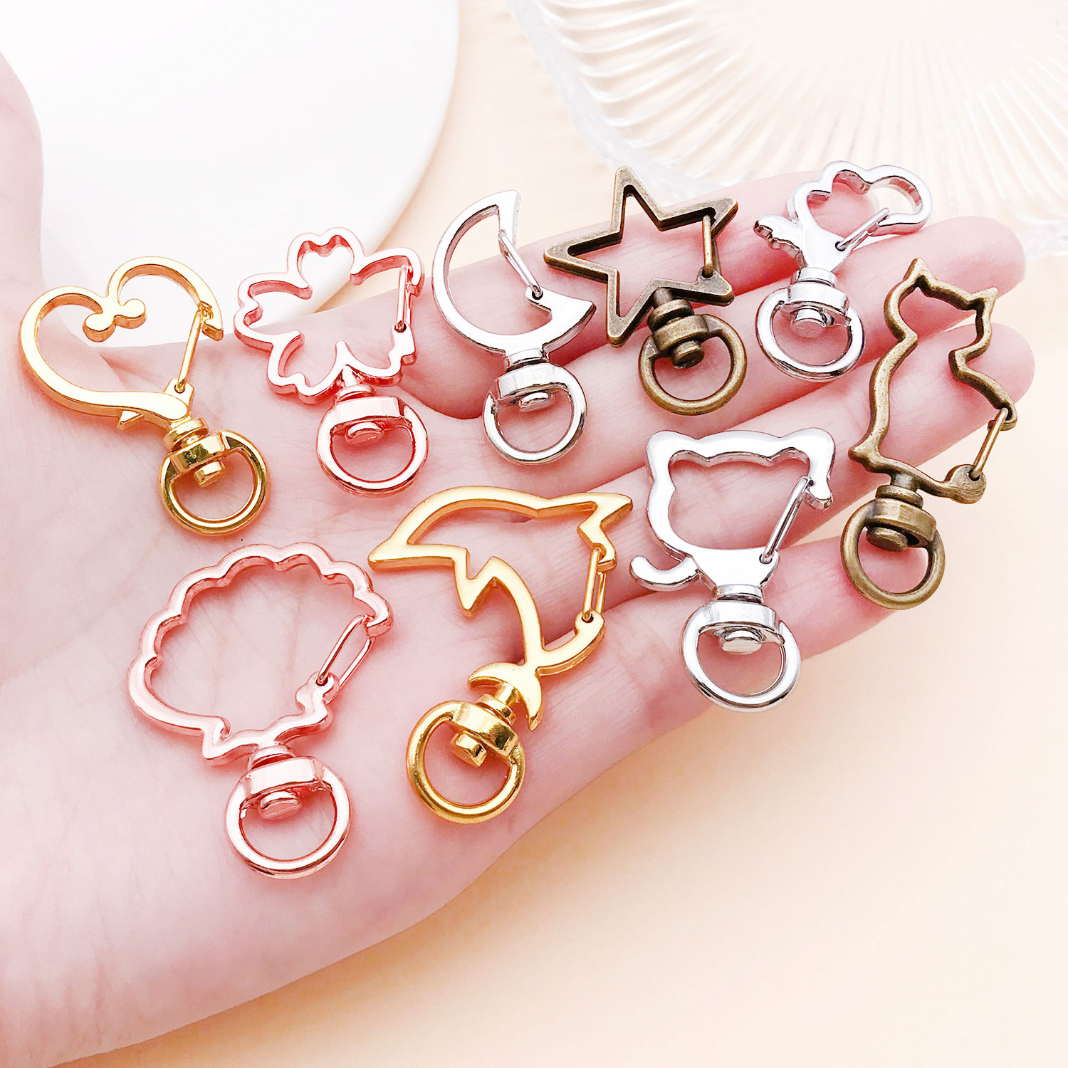5 ピース/ロットハートスタームーン猫犬シェルイルカ花チャー - Pet Supplies Discount のレビューと価格